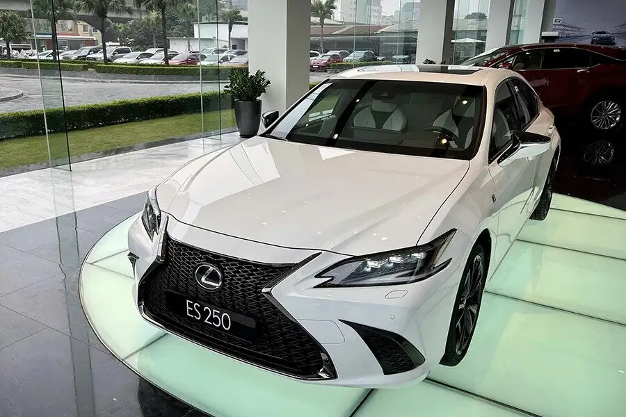 Lexus ES250