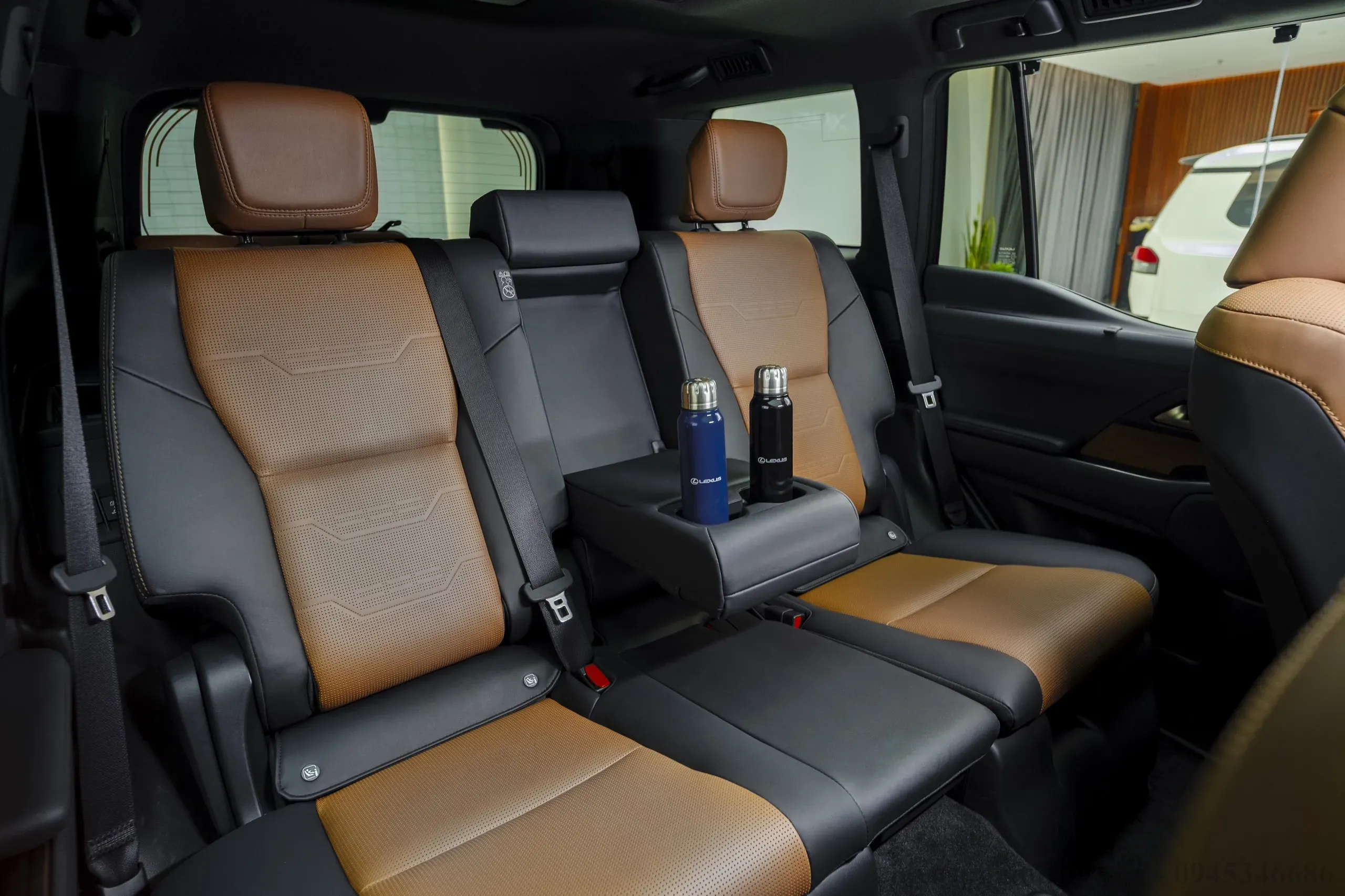 Đ&aacute;nh gi&aacute; Lexus GX 550: “Kiệt T&aacute;c H&igrave;nh Khối” Thống Lĩnh Mọi Địa H&igrave;nh