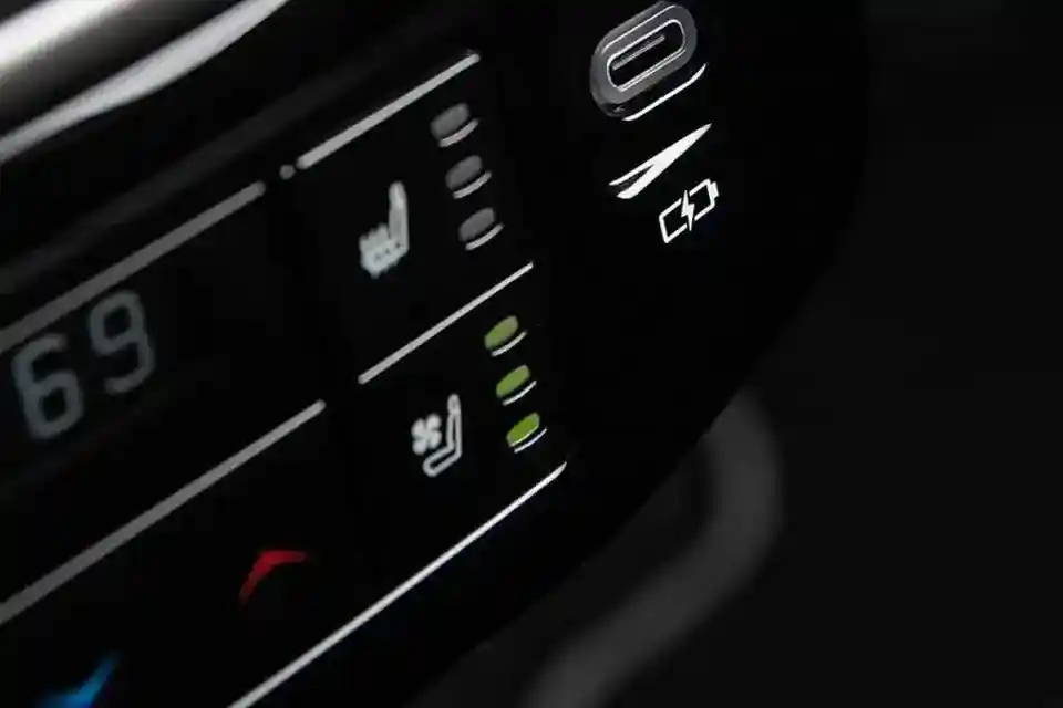 lexusphamhung-vn-11-10