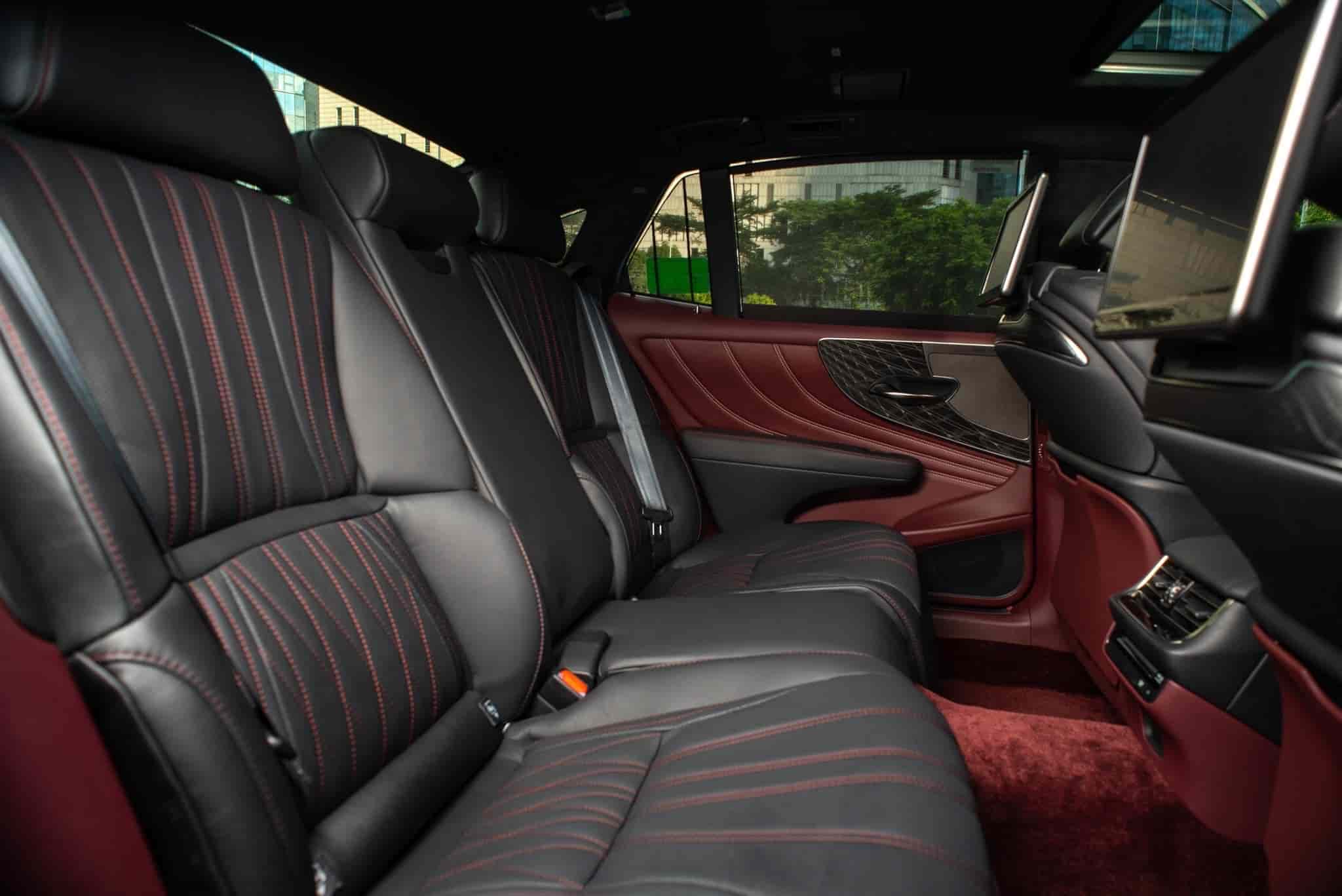 ls500h-gia-ban-xe-lexus-ls-500h-thong-so-ky-thuat-hinh-anh-15