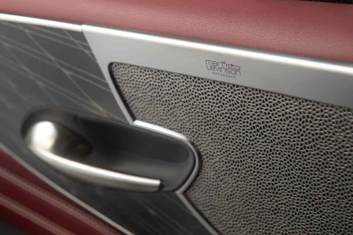 ls500h-gia-ban-xe-lexus-ls-500h-thong-so-ky-thuat-hinh-anh-6