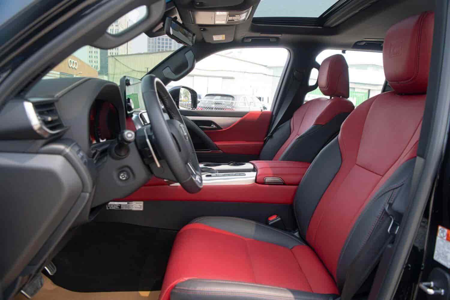 lx600-fsport-hinh-anh-va-thong-so-ky-thuat-4