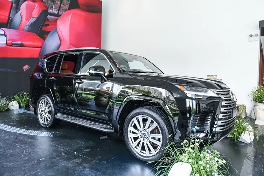 lx600 vip 4 chỗ