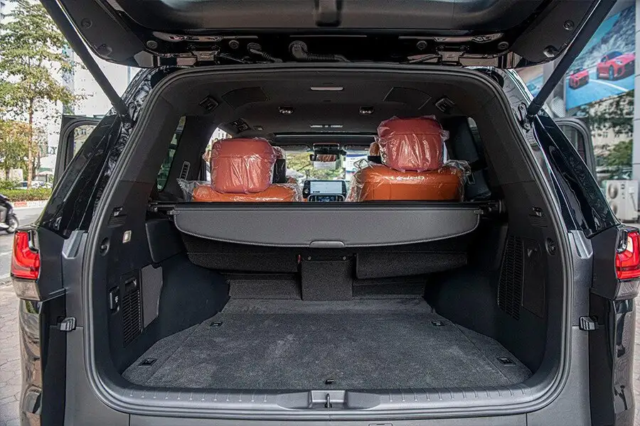 lx600 vip 4 chỗ
